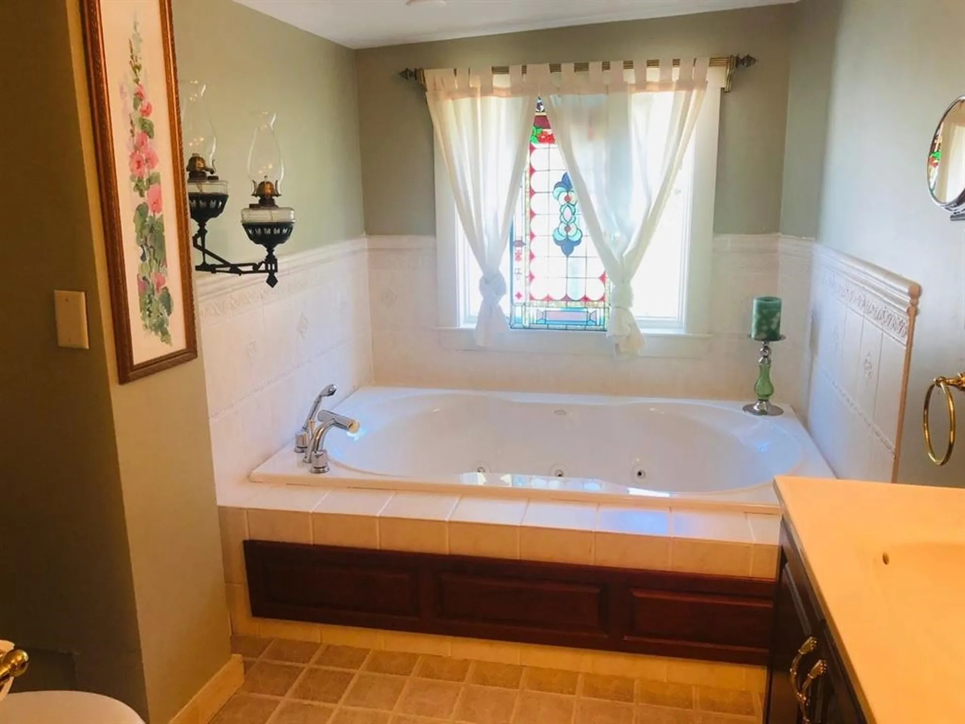 18 Pleasant Street Meredith NH 03253