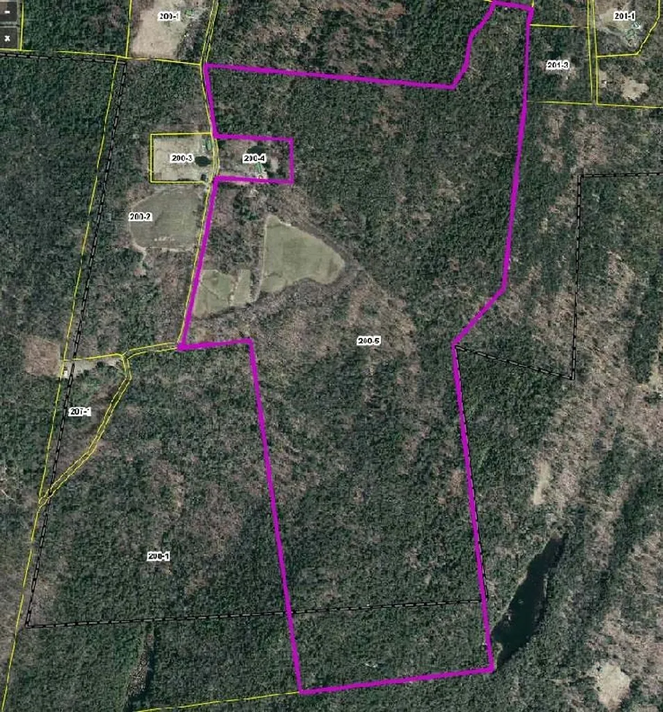 200/5 Bible Hill Road Claremont NH 03743