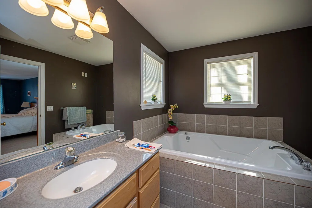 522 Loon Pond Road Gilmanton NH 03237