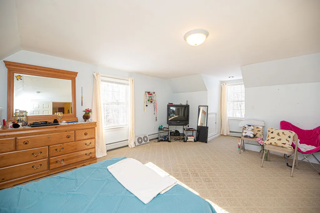 522 Loon Pond Road Gilmanton NH 03237