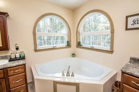 514 Silver Pine Lane Tamworth NH 03886