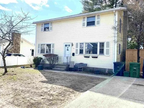 9 1/2 Wellman Avenue Nashua NH 03064