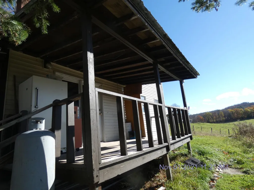 1038 Turkey Hill Road Corinth VT 05039