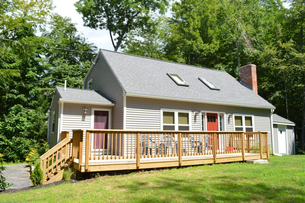 36 Port Wedeln Road Wolfeboro NH 03894