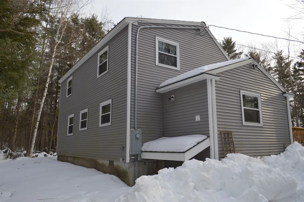 36 Port Wedeln Road Wolfeboro NH 03894