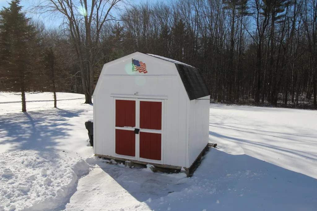 945 Salmon Falls Road Rochester NH 03868