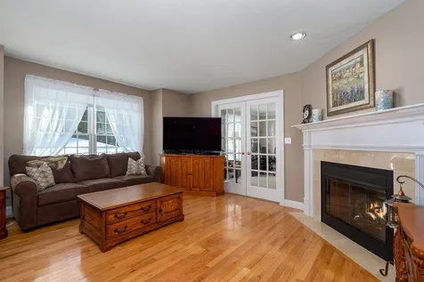 1-1 Risloves Way Fremont NH 03044
