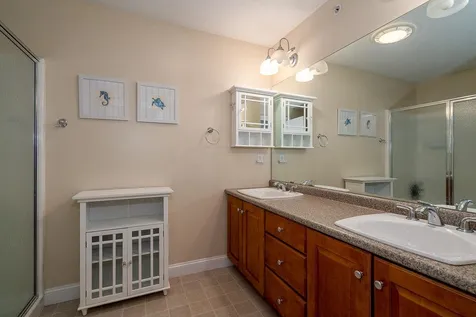 1-1 Risloves Way Fremont NH 03044