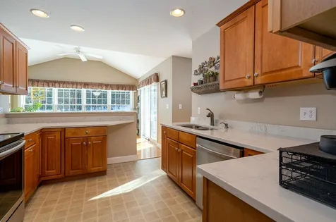 1-1 Risloves Way Fremont NH 03044
