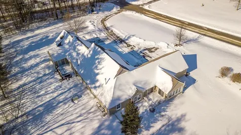 1-1 Risloves Way Fremont NH 03044