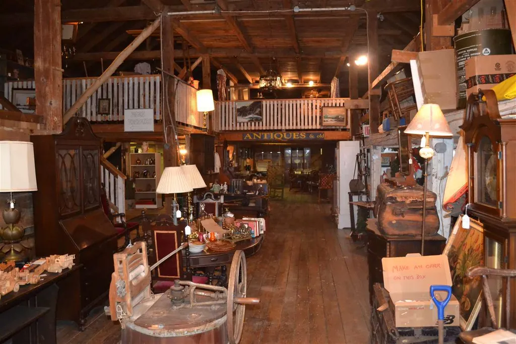 458 Center Street Wolfeboro NH 03894