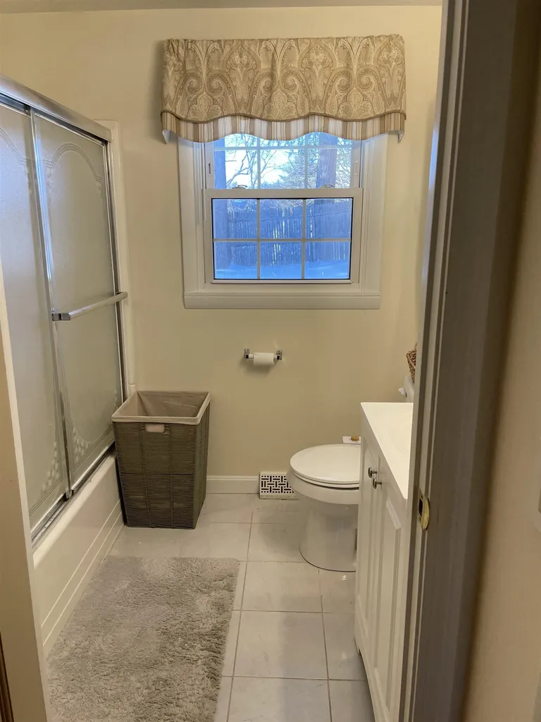 29 Briand Drive Nashua NH 03063