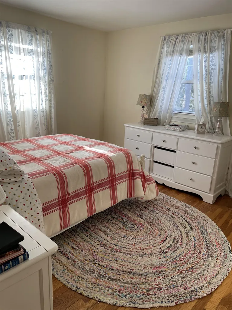 29 Briand Drive Nashua NH 03063