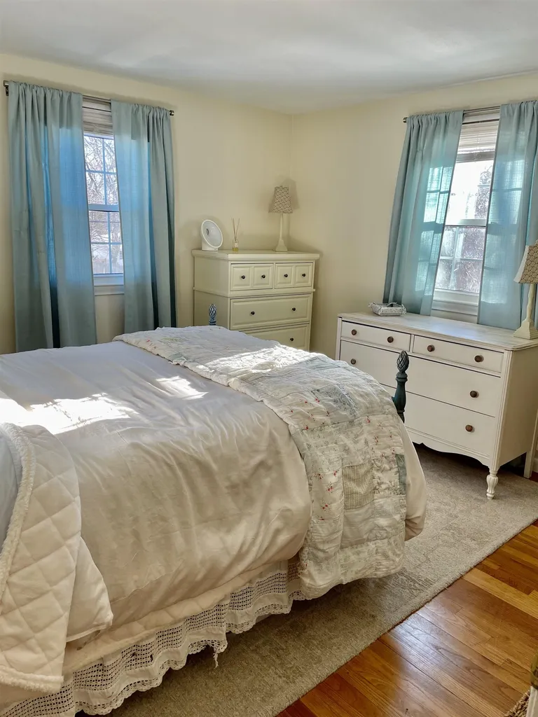 29 Briand Drive Nashua NH 03063