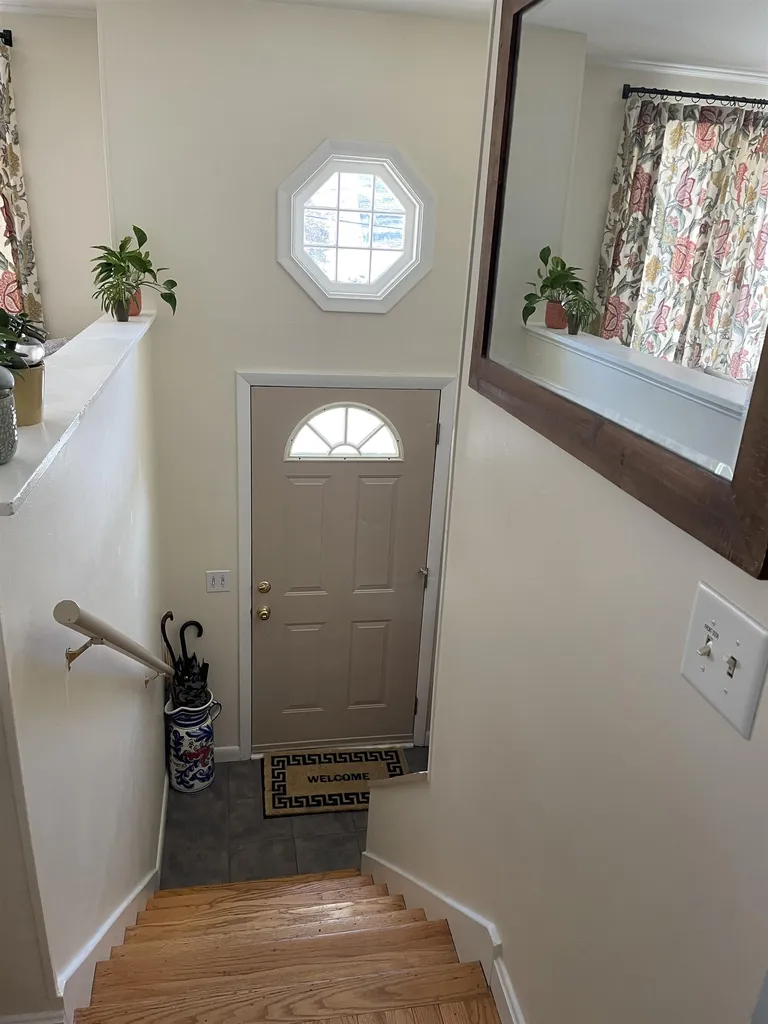 29 Briand Drive Nashua NH 03063