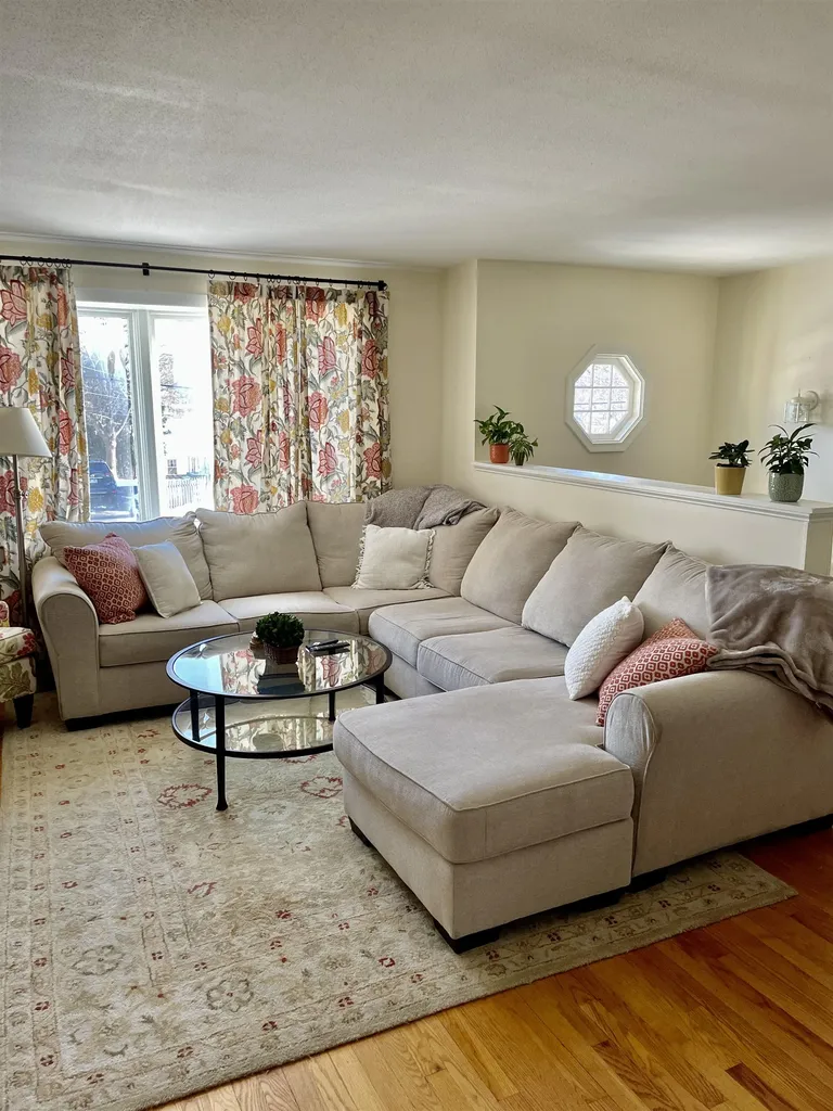 29 Briand Drive Nashua NH 03063