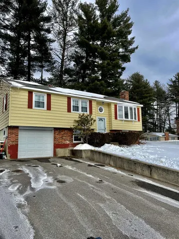 29 Briand Drive Nashua NH 03063