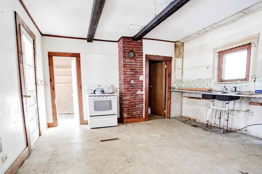 54 Armory Street Keene NH 03431