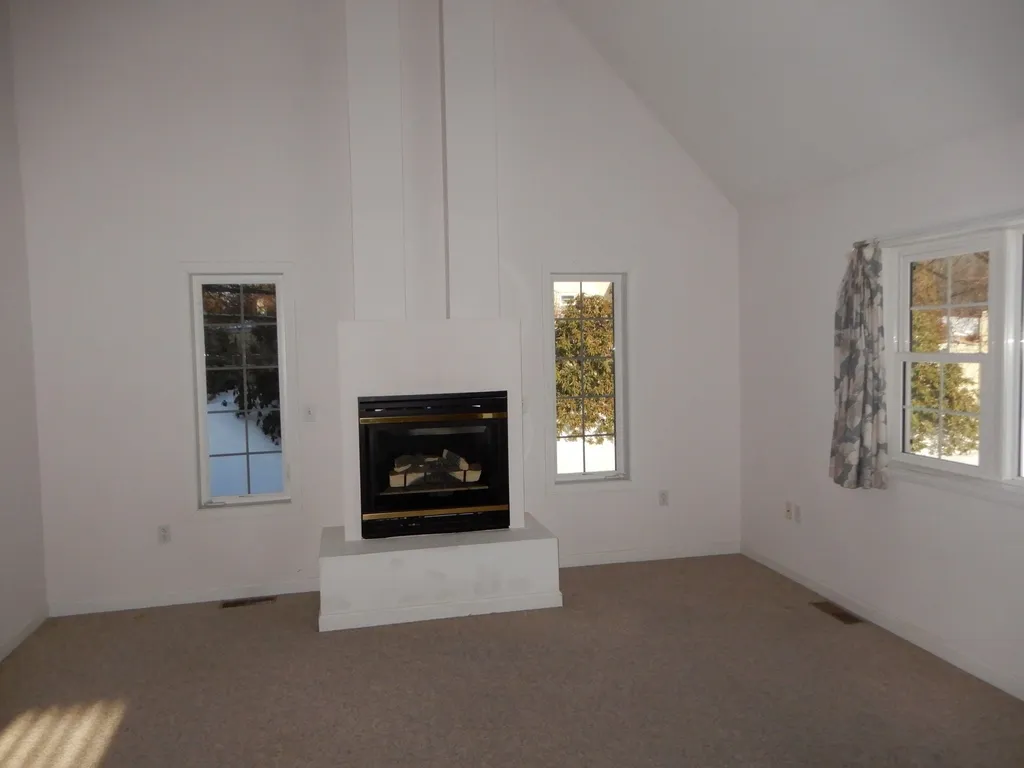 1480 Old North Main Street Laconia NH 03246
