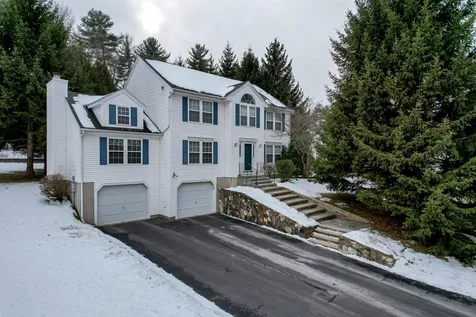 11 Wintergreen Drive Merrimack NH 03054