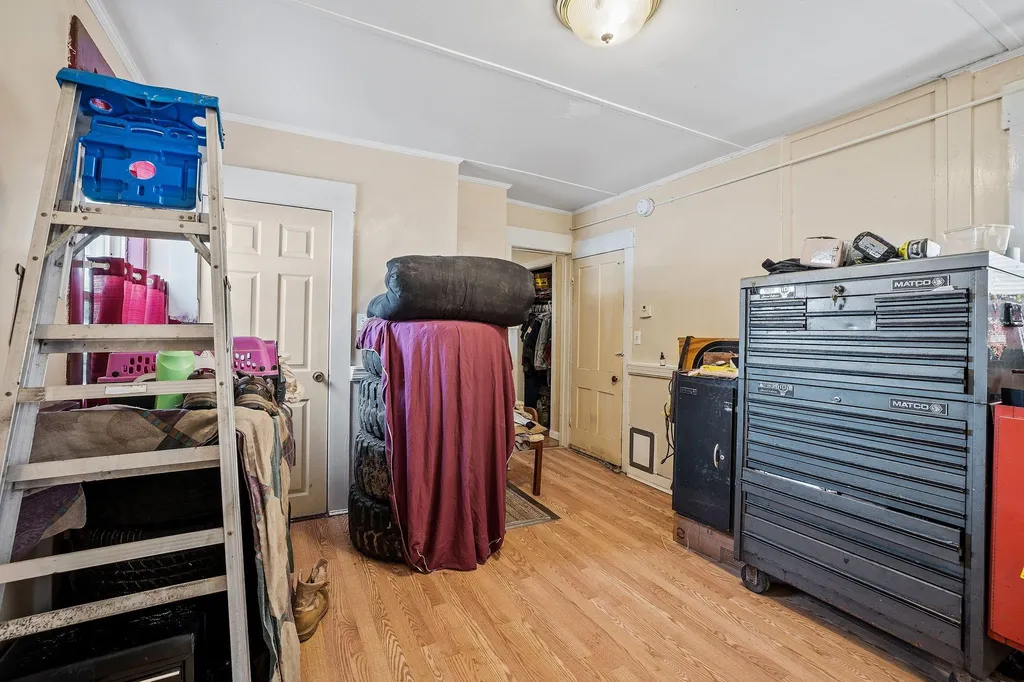 71 Academy Street Laconia NH 03246