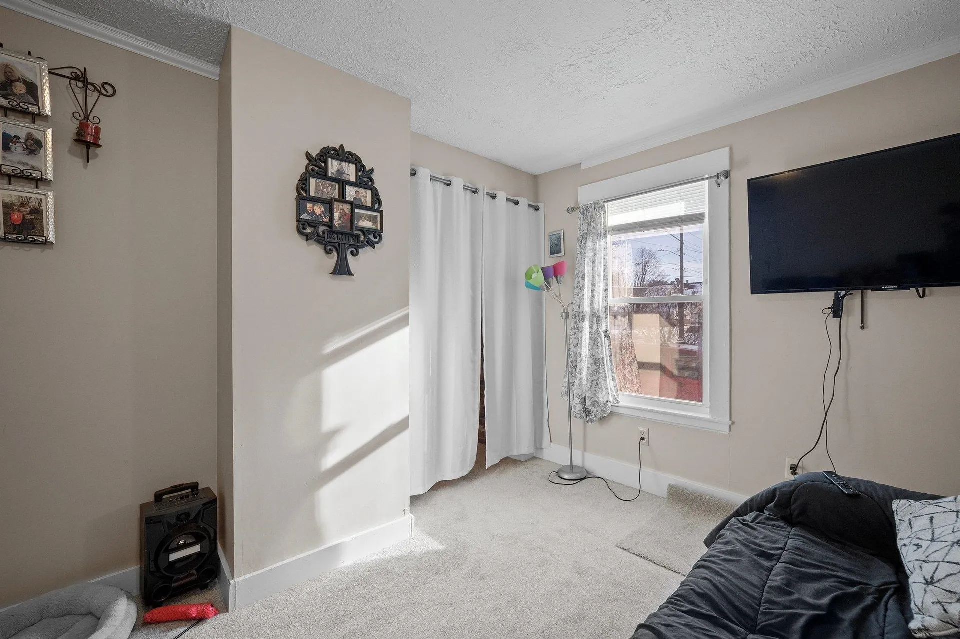71 Academy Street Laconia NH 03246