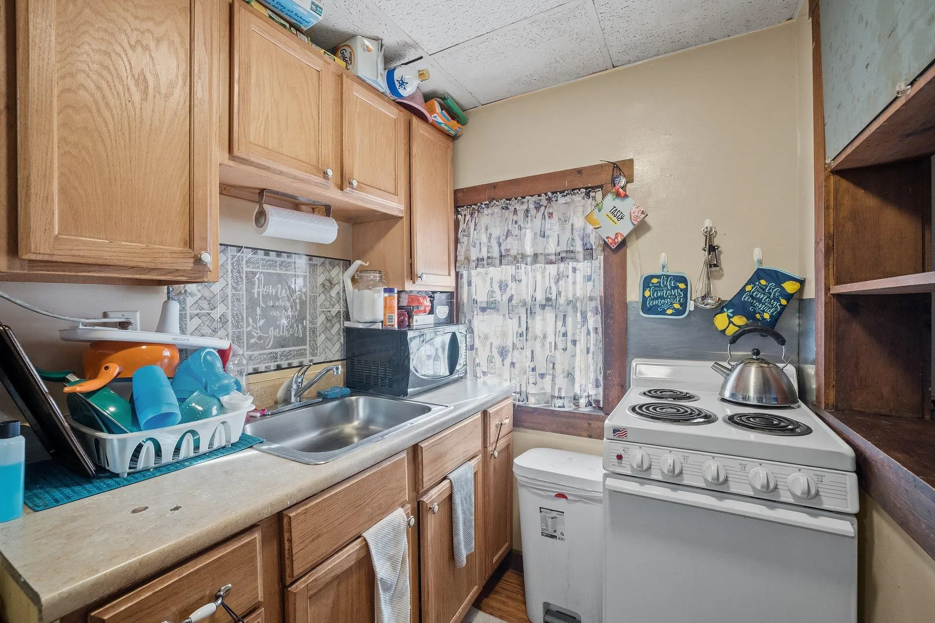 71 Academy Street Laconia NH 03246