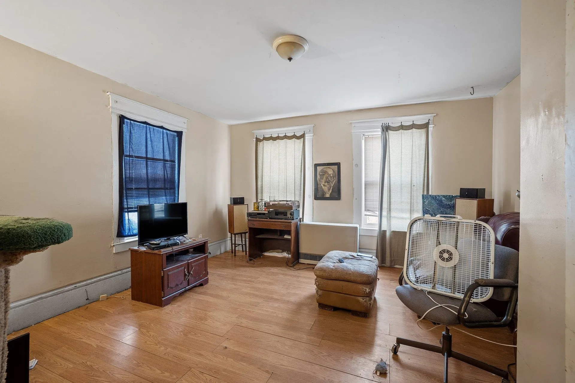 71 Academy Street Laconia NH 03246