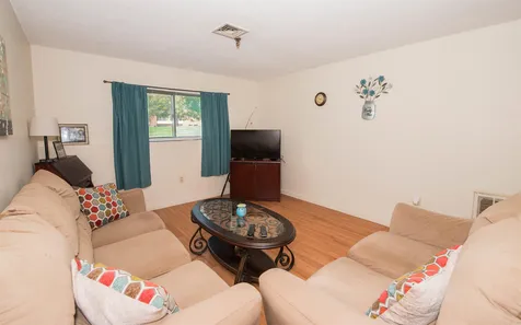 411 Abbott Farm Lane Hudson NH 03051