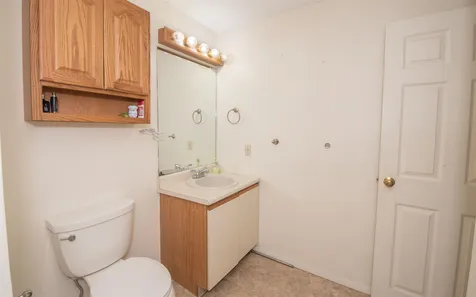 411 Abbott Farm Lane Hudson NH 03051