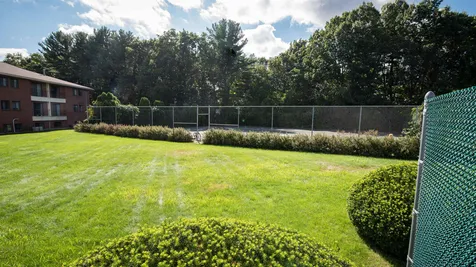 411 Abbott Farm Lane Hudson NH 03051