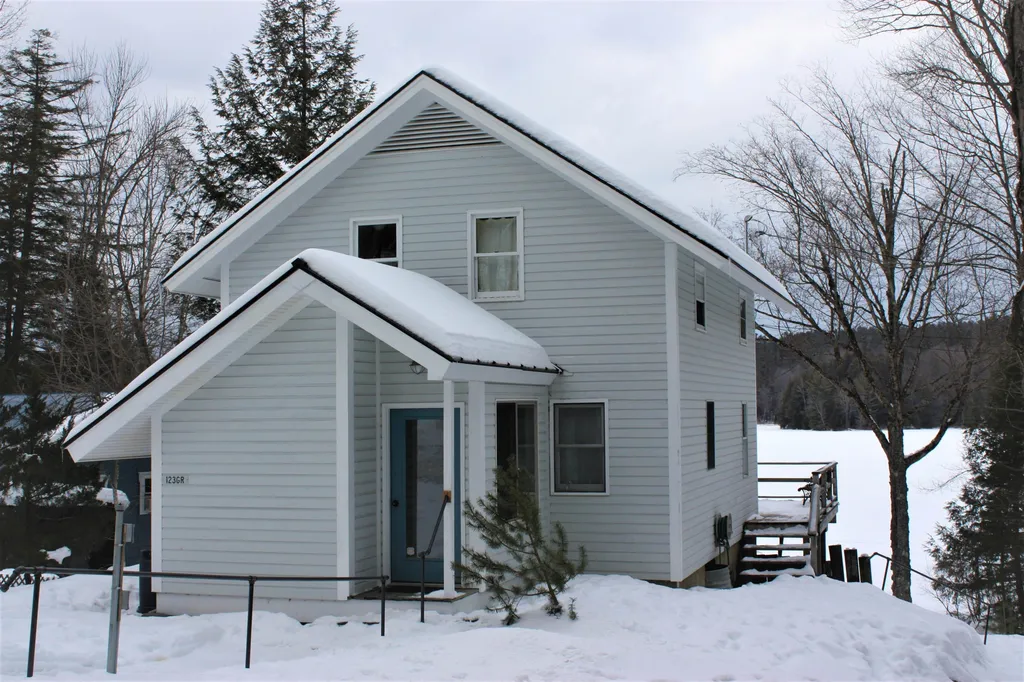 123 Grove Road Barnard VT 05031