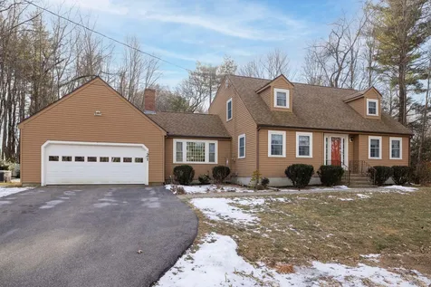 21 Raeder Drive Stratham NH 03885