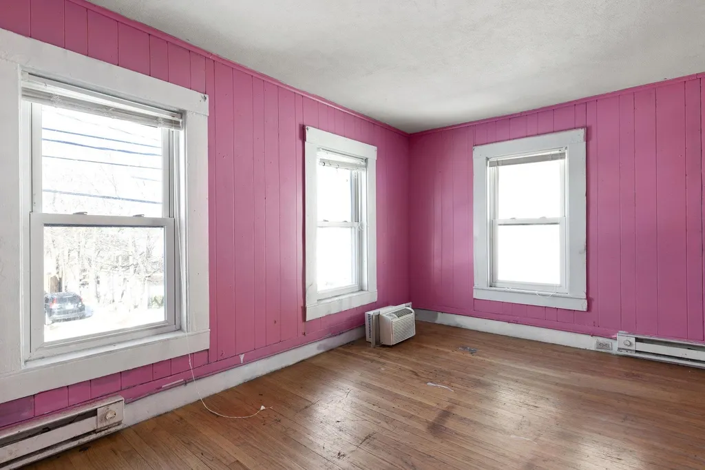 34 Chestnut Street Rochester NH 03867