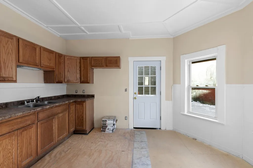 34 Chestnut Street Rochester NH 03867