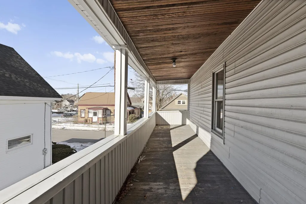 34 Chestnut Street Rochester NH 03867
