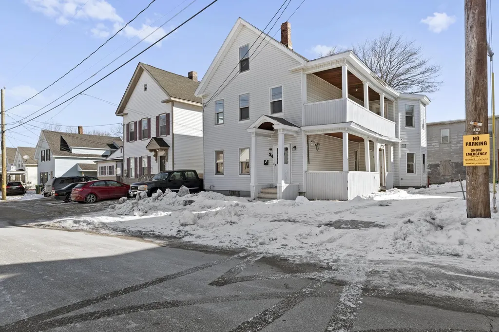 34 Chestnut Street Rochester NH 03867