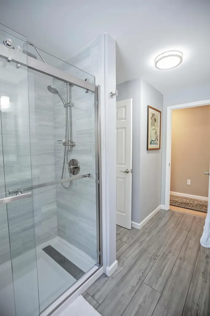 45 Brinton Drive Nashua NH 03064