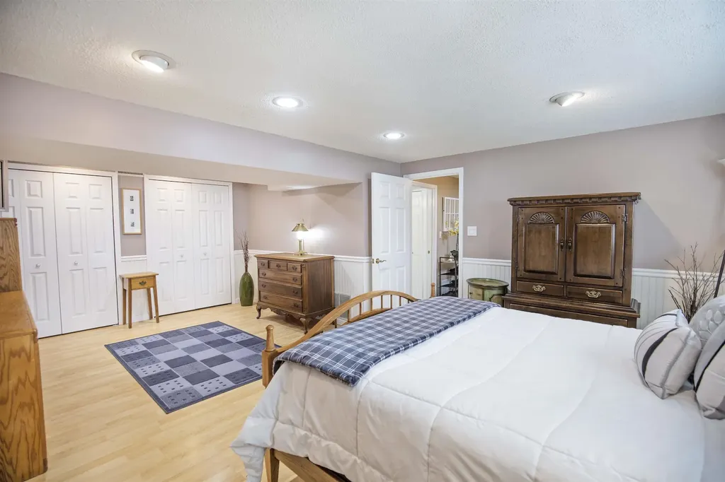 45 Brinton Drive Nashua NH 03064