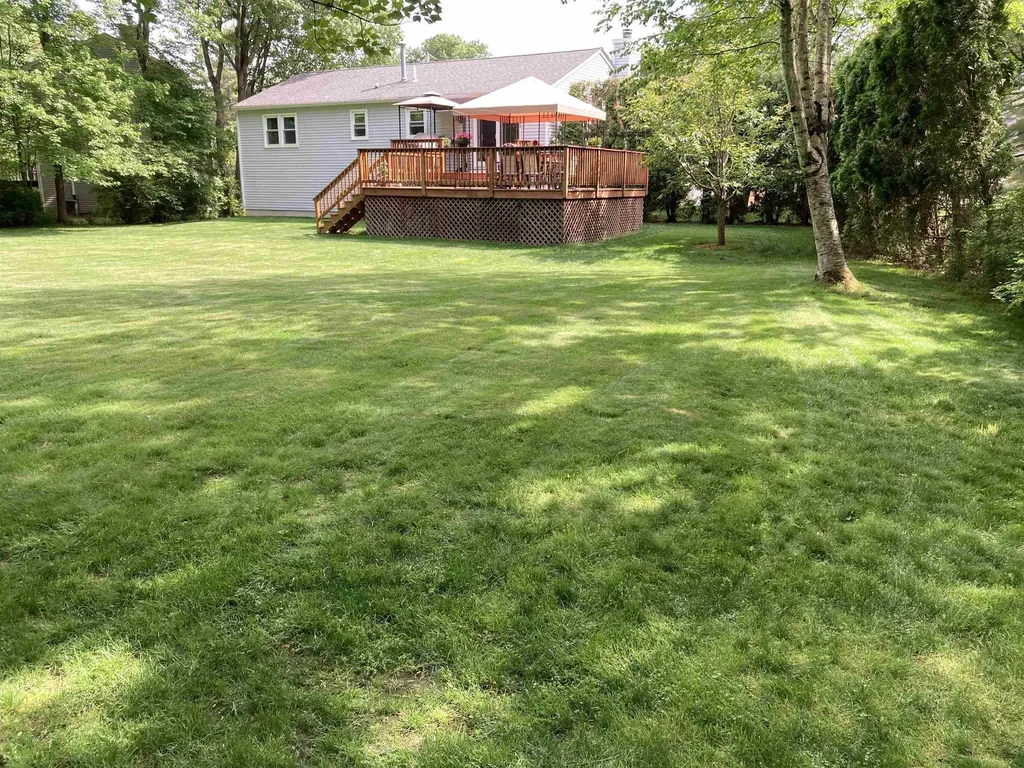45 Brinton Drive Nashua NH 03064