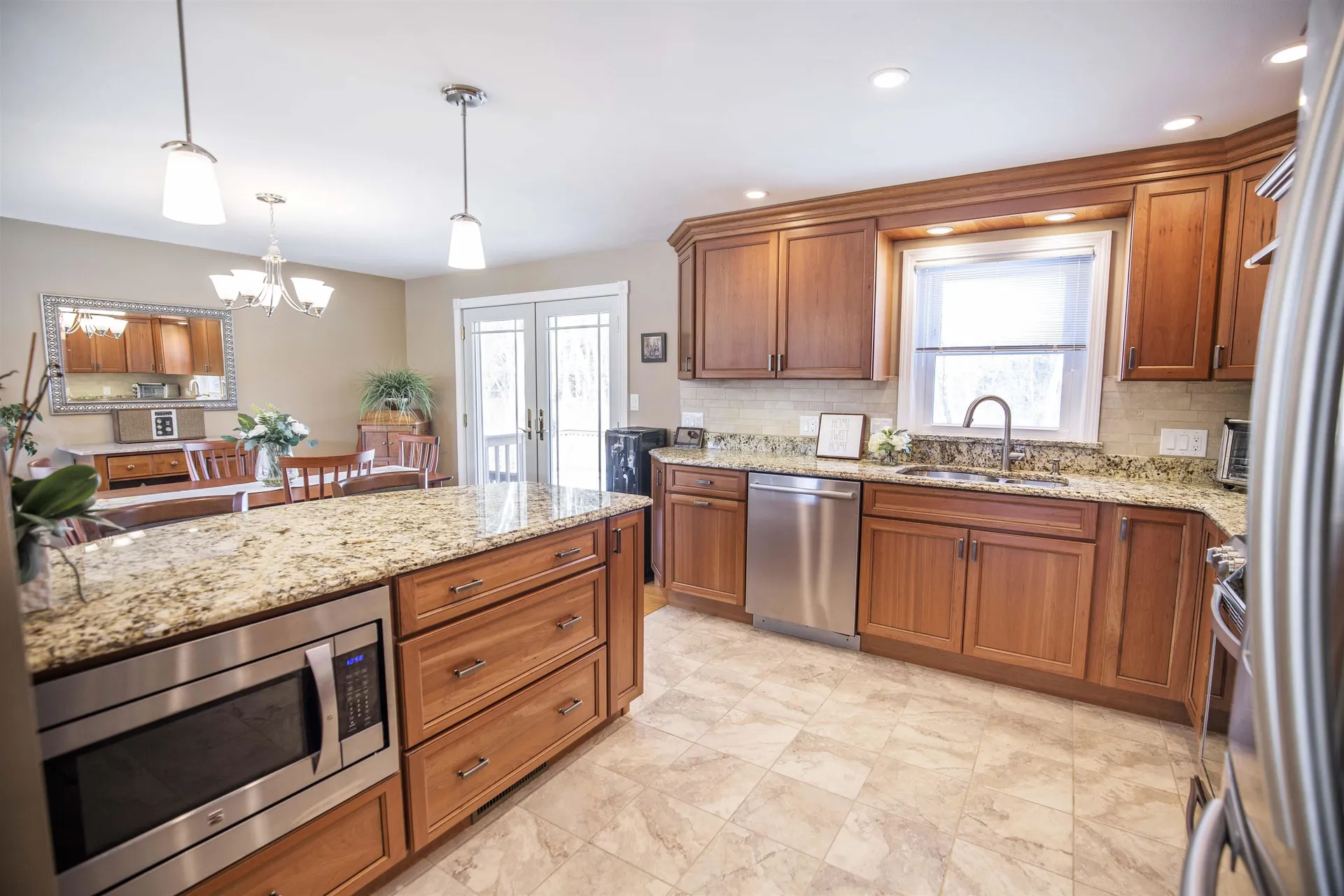 45 Brinton Drive Nashua NH 03064