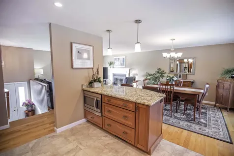 45 Brinton Drive Nashua NH 03064