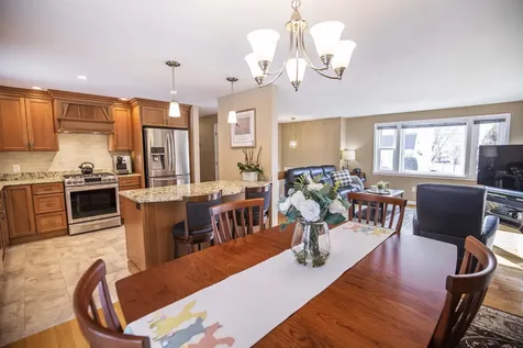 45 Brinton Drive Nashua NH 03064
