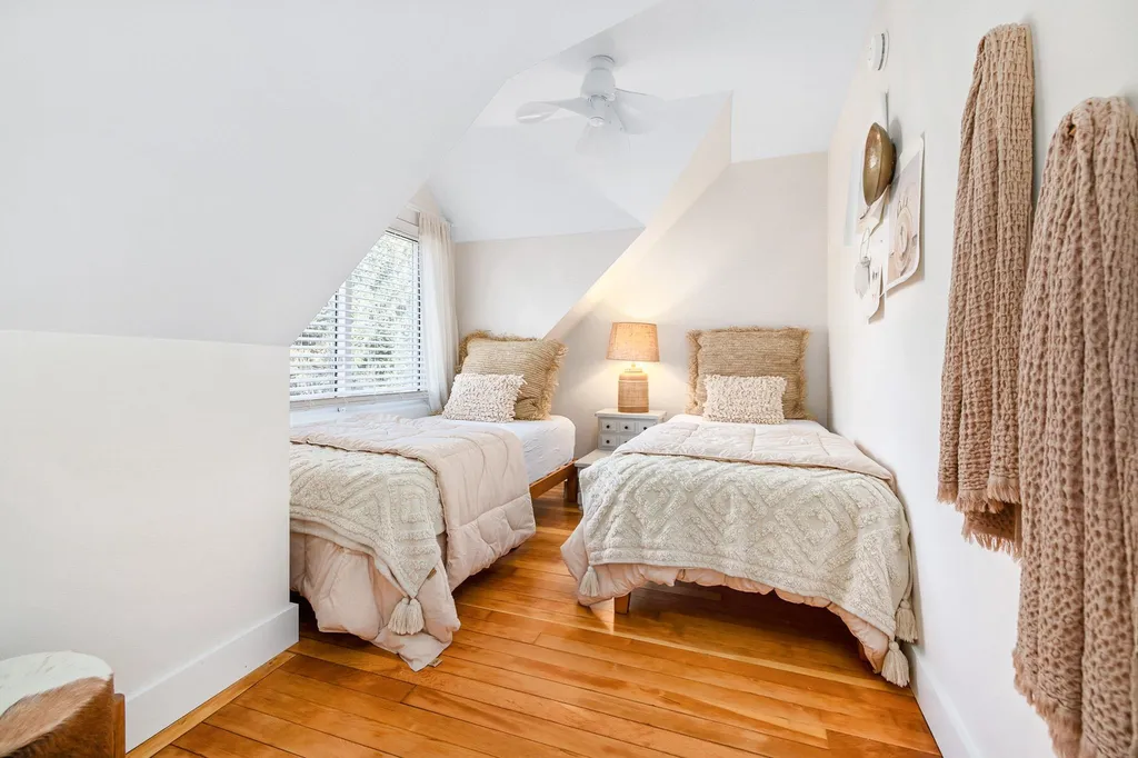 12 Lilac Lane Eliot ME 03903