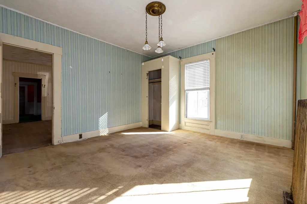 22 Lyndon Street Concord NH 03301