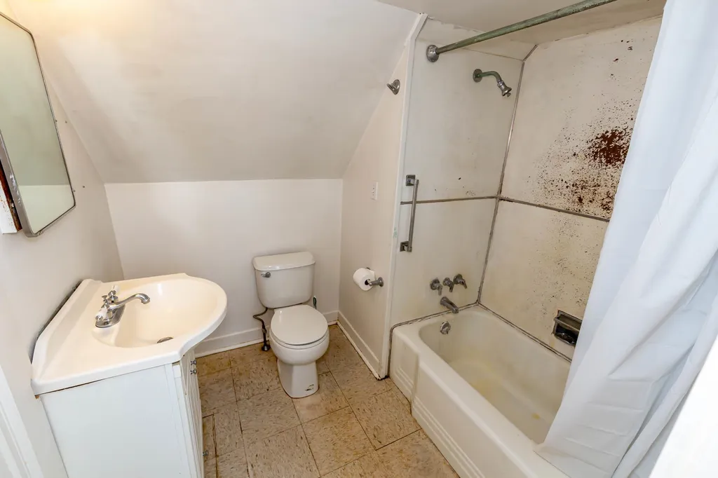 22 Lyndon Street Concord NH 03301