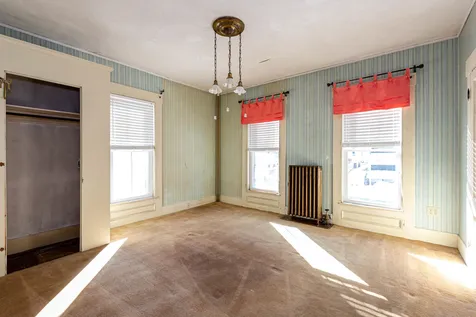 22 Lyndon Street Concord NH 03301