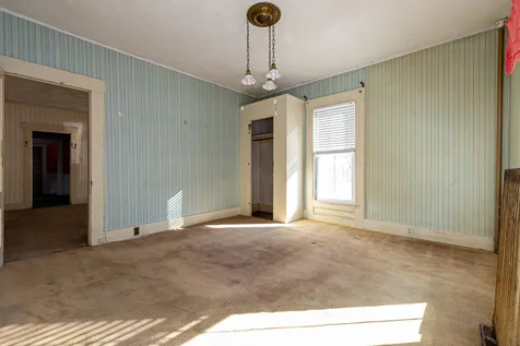 22 Lyndon Street Concord NH 03301