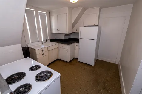 22 Lyndon Street Concord NH 03301