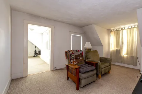 22 Lyndon Street Concord NH 03301